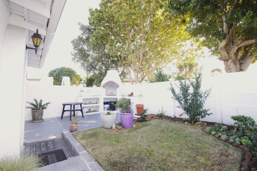 2 Bedroom Property for Sale in Aston Bay Eastern Cape
